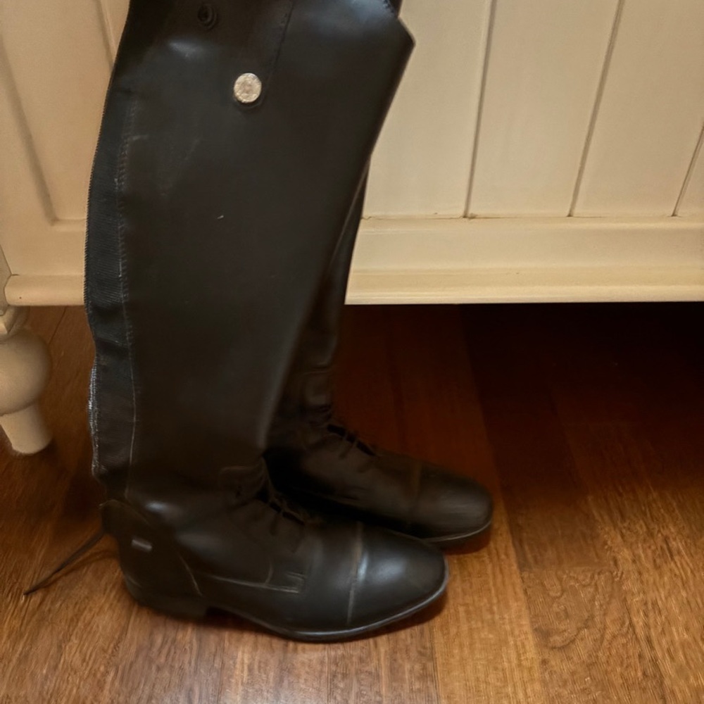 Black Riding Boots - Picture 2 of 3